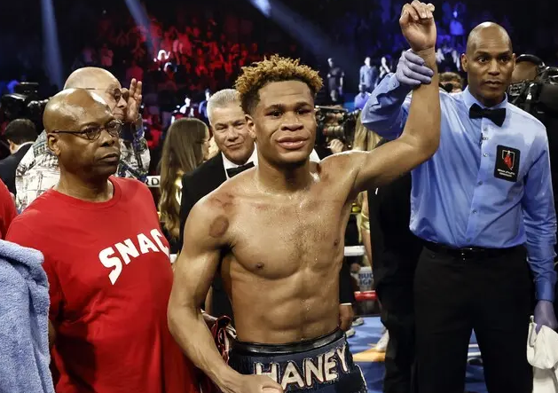 Кривдник Ломаченка знову став чемпіоном світу Кривдник Ломаченка знову став чемпіоном світу